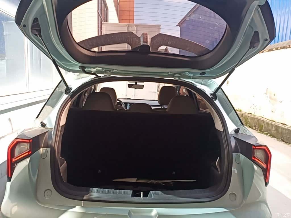 Geely E, 2024 19