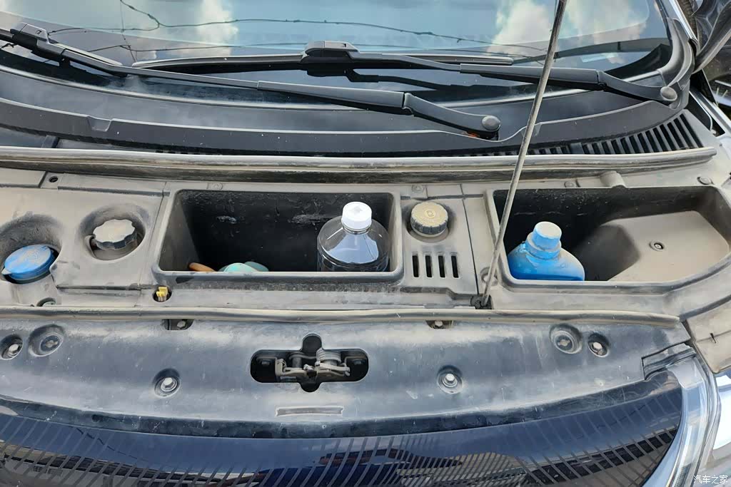 BYD Dolphin, 2023 10