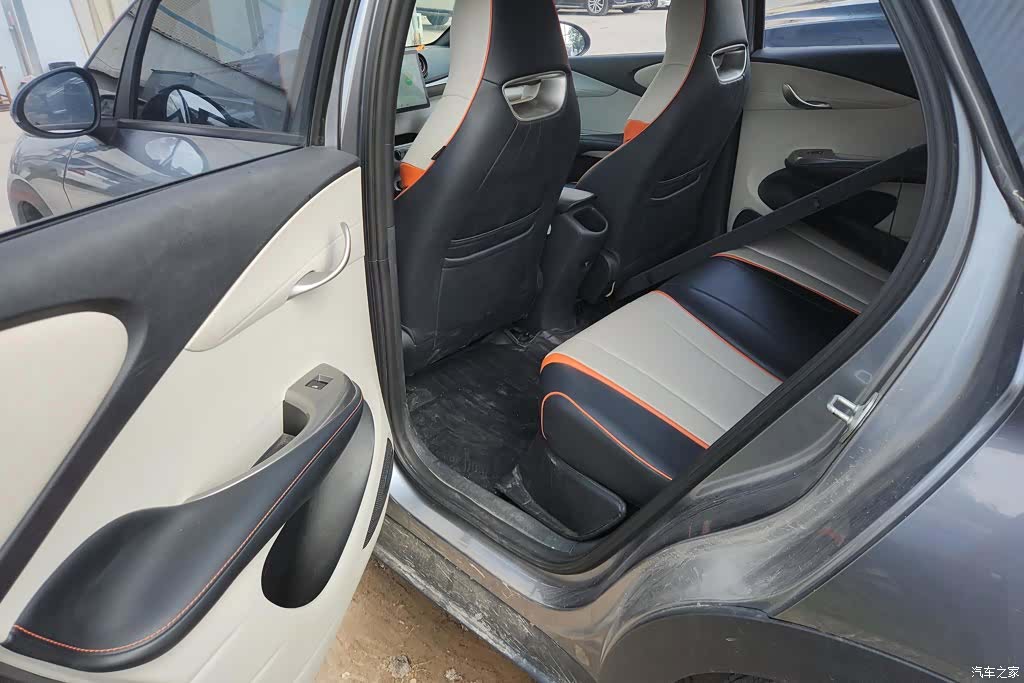 BYD Dolphin, 2023 11