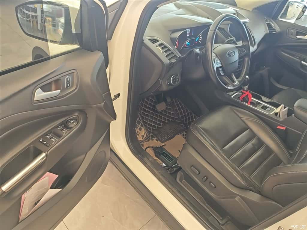 Ford Kuga, 2017 15