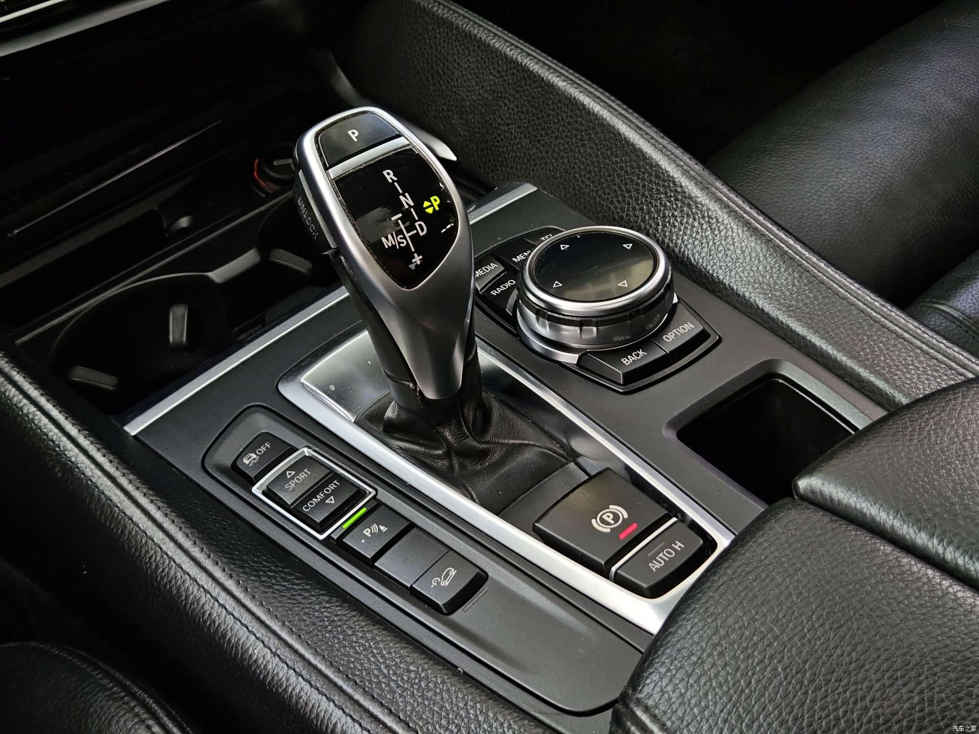 BMW X6, 2015 25