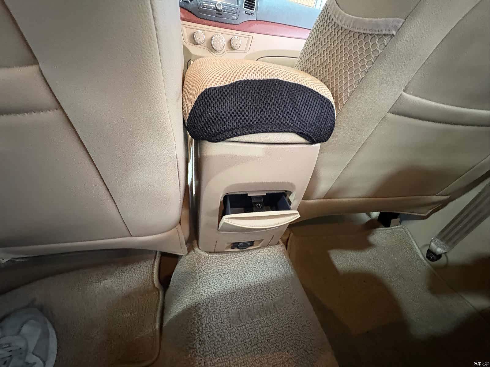 Roewe 350, 2013 9