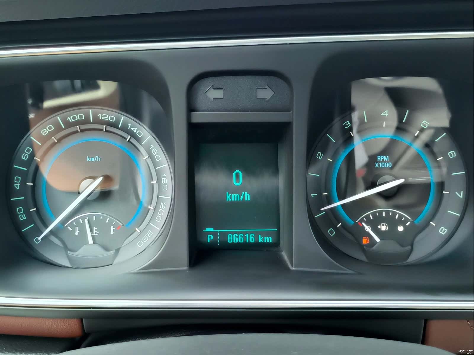 Buick GL8, 2015 12