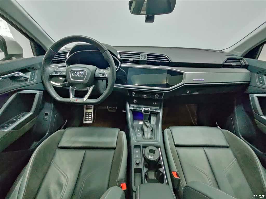 Audi Q3, 2021 6