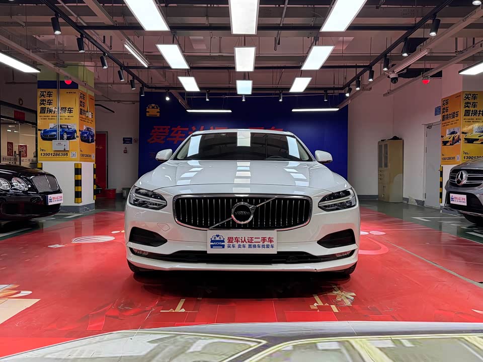 Volvo S90