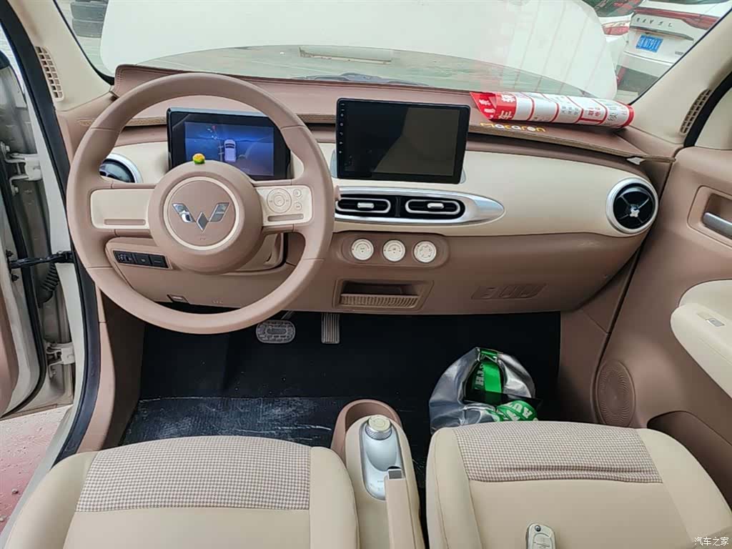 Wuling MINIEV, 2025 10