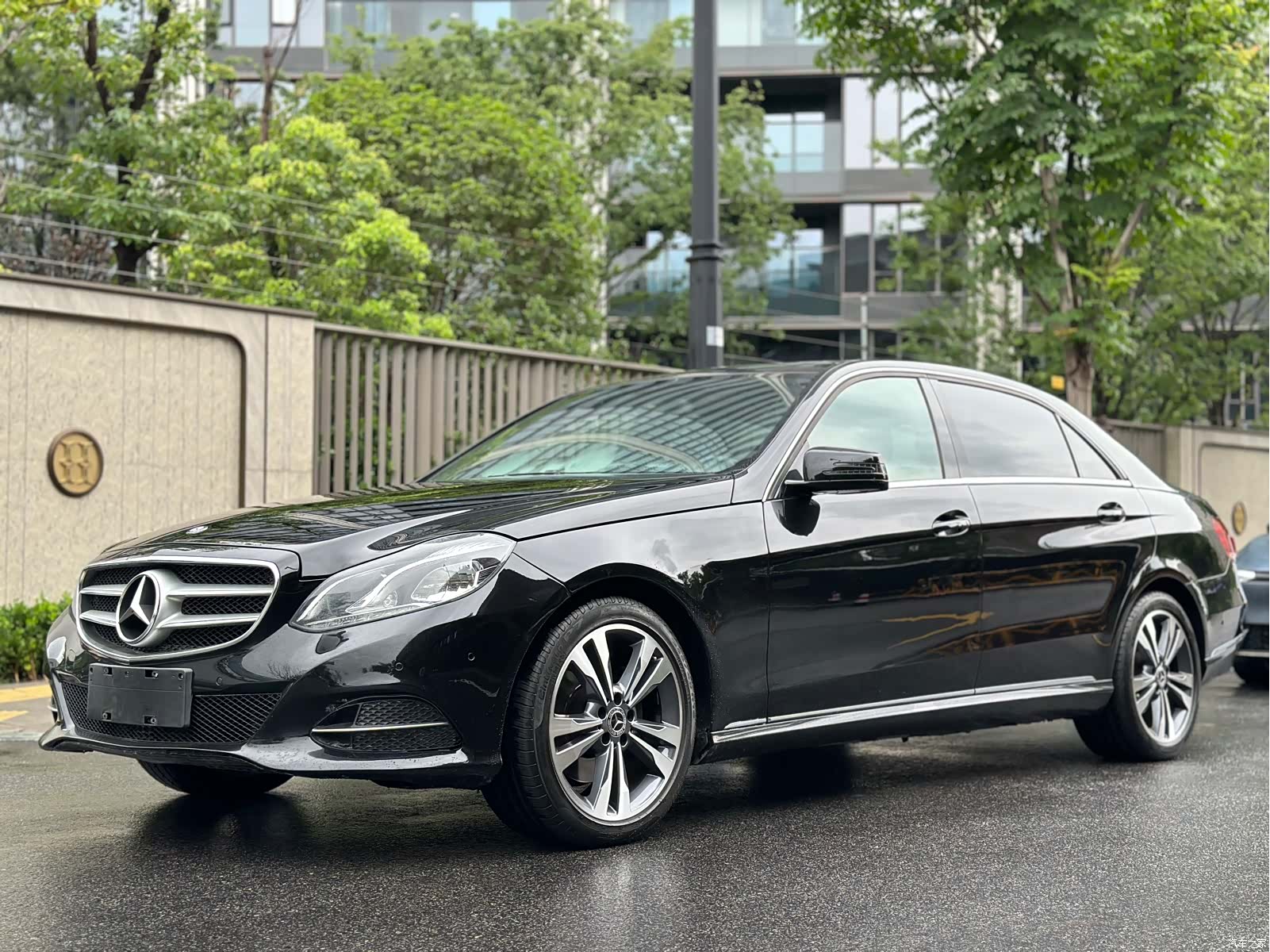 Mercedes-Benz E-Class, 2015 1