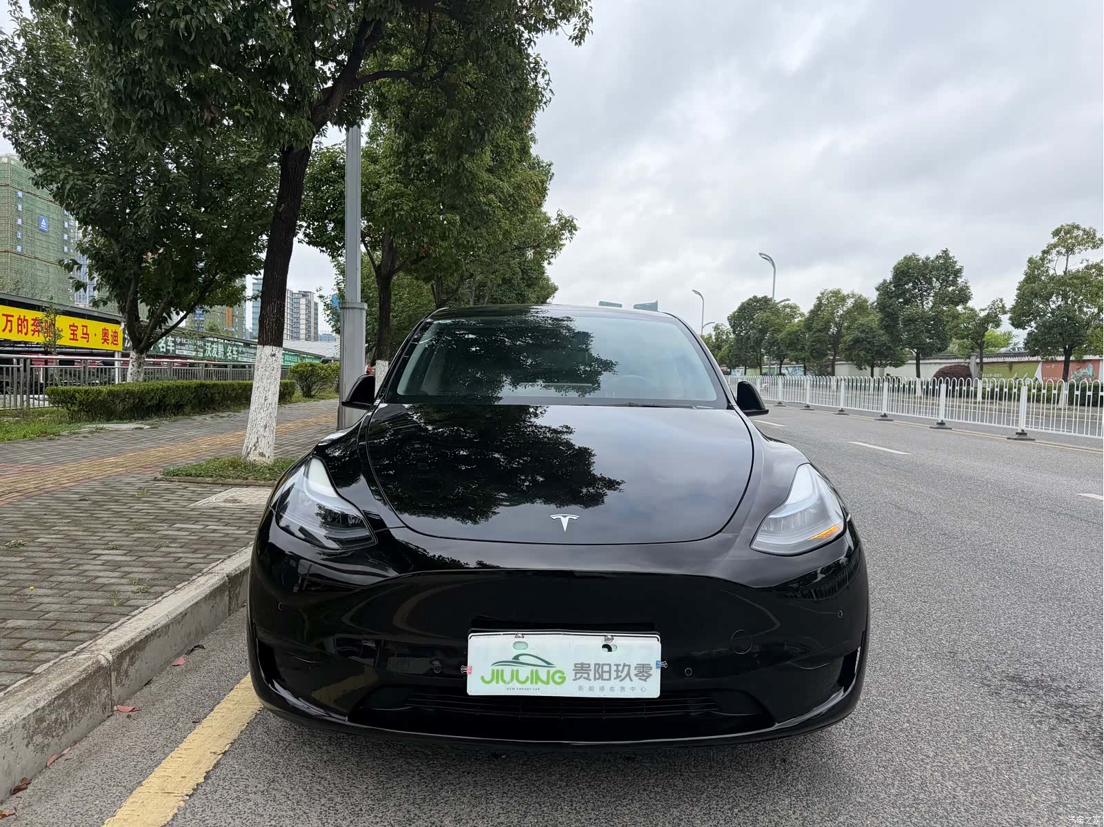 Tesla Model Y, 2023 1