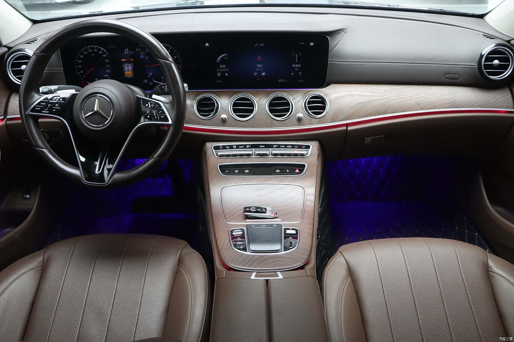 Mercedes-Benz E-Class, 2023 23