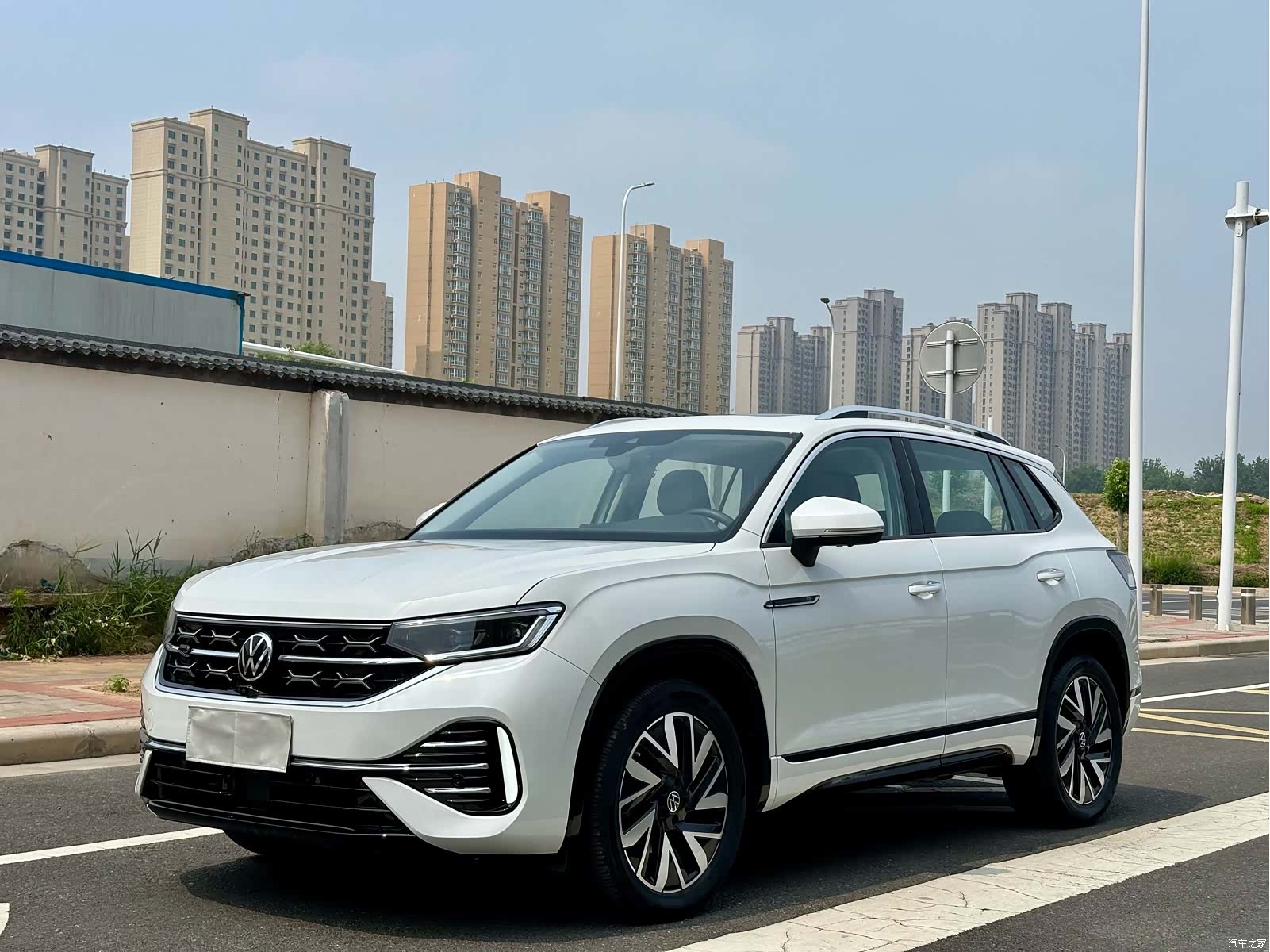 Volkswagen Tayron, 2023 1