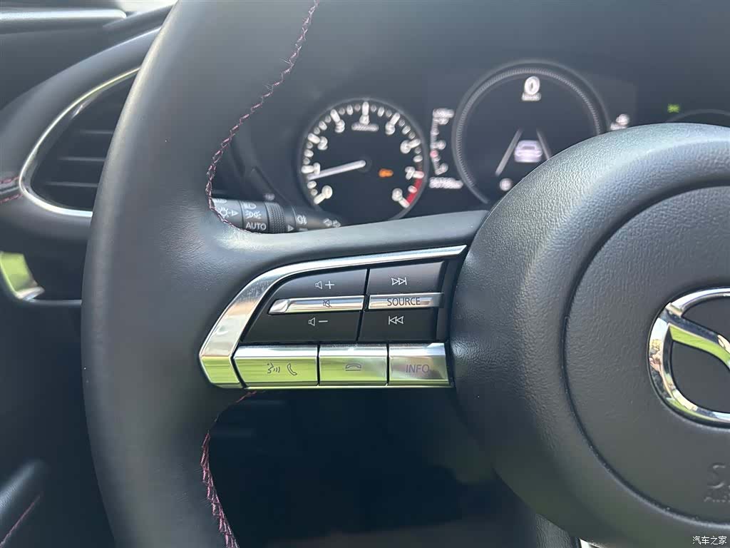 Mazda Mazda3, 2024 19