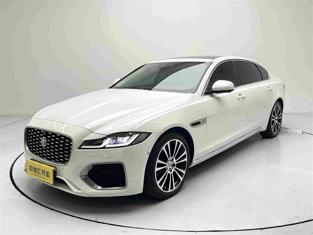 Jaguar XFL