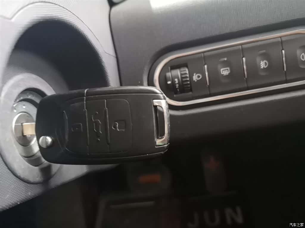 Wuling E100, 2018 9