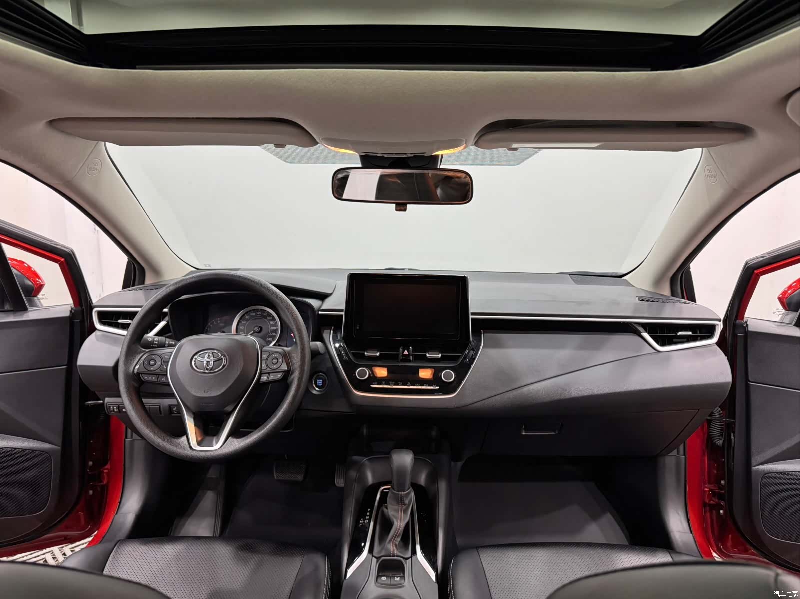 Toyota Corolla, 2022 все фото