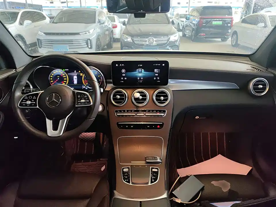 Mercedes-Benz GLC Mercedes-Benz GLC