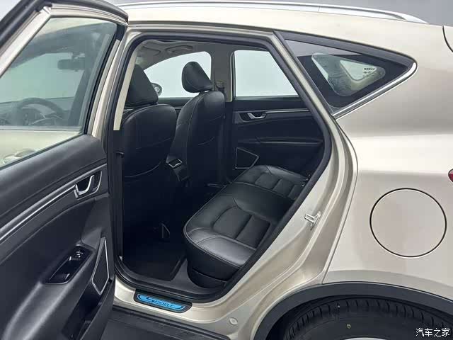 Geely Emgrand, 2017 8