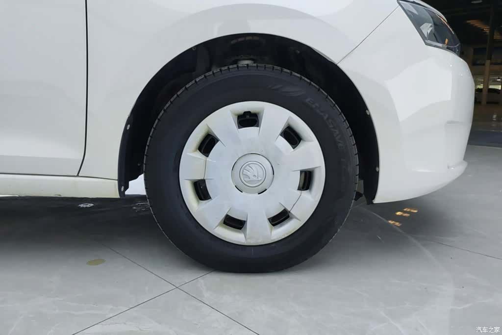 Skoda Rapid, 2016 6