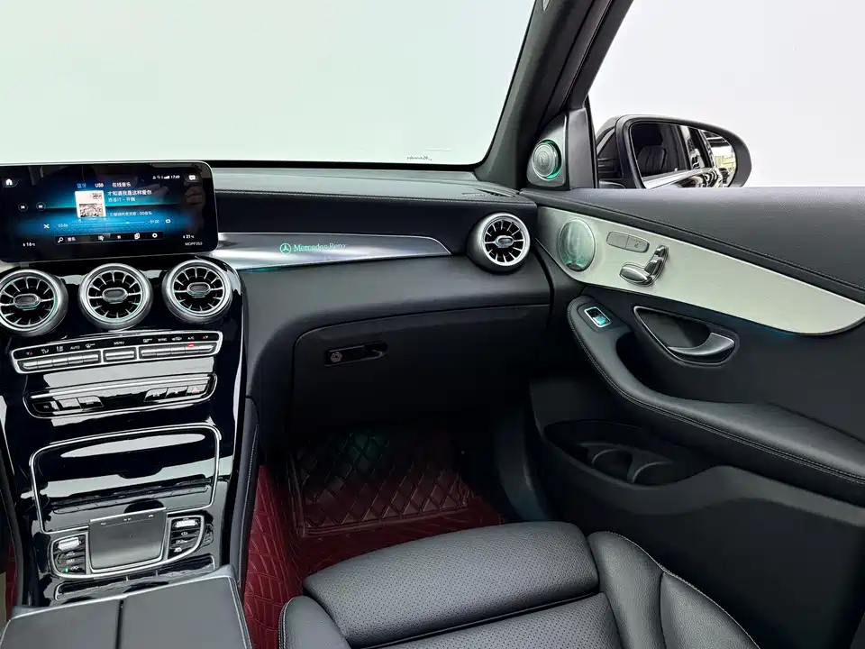 Mercedes-Benz GLC Mercedes-Benz GLC