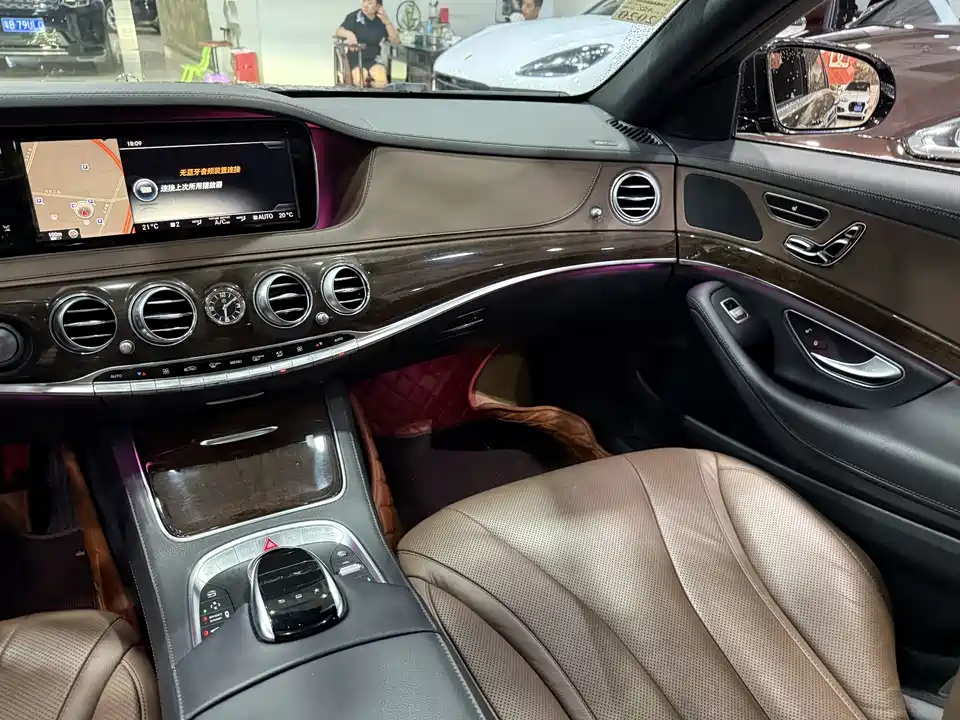 Mercedes-Benz S-class Mercedes-Benz S-class
