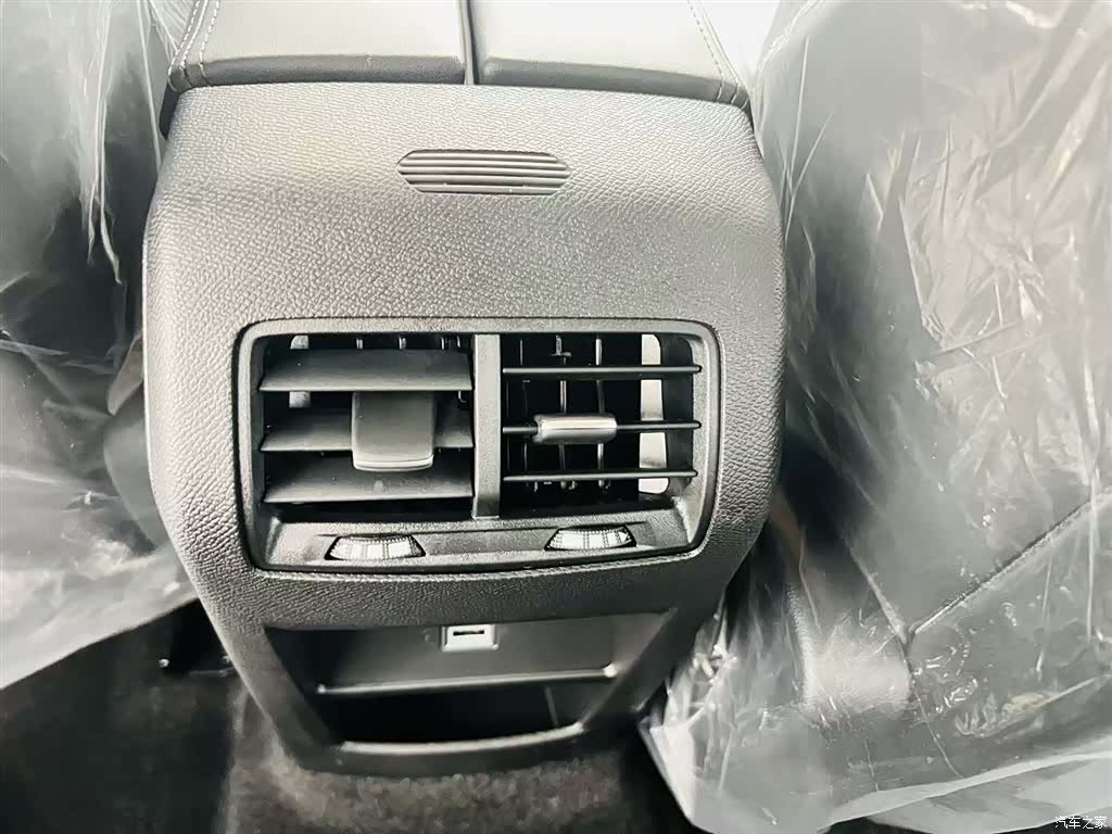 Citroen C5 X, 1900 17