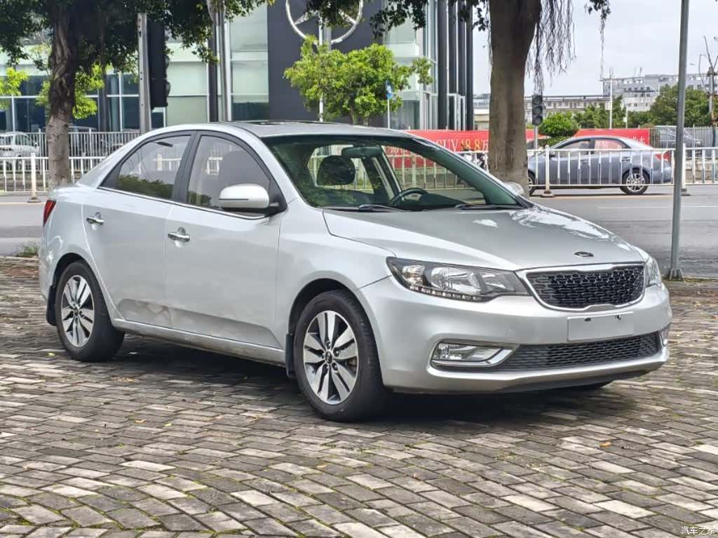 Kia GLS, 2014 3