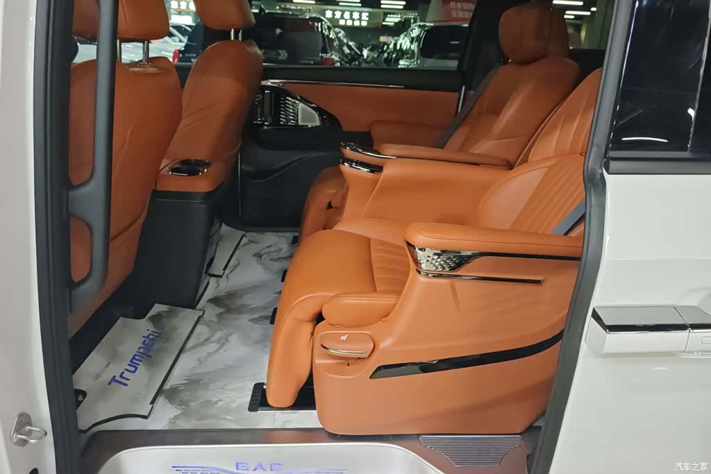 Trumpchi M8, 2026 11
