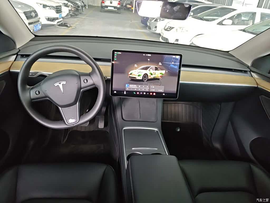 Tesla Model Y, 2022 10