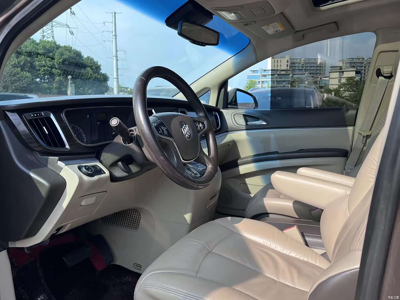 Buick GL8, 2014 9
