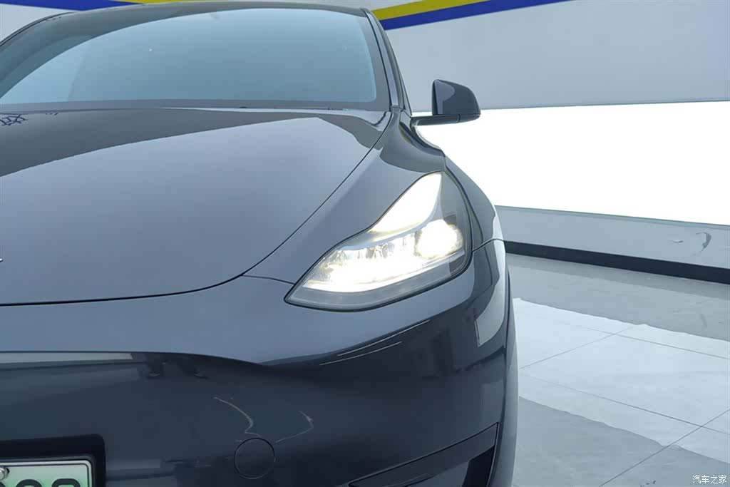 Tesla Model Y, 2024 все фото