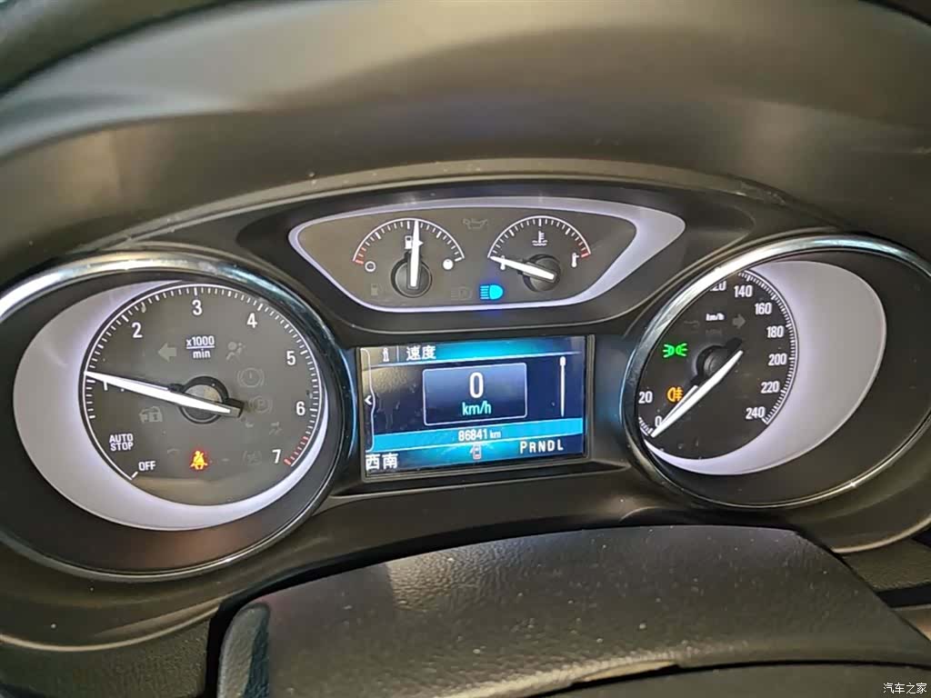 Buick Envision Plus, 2021 12
