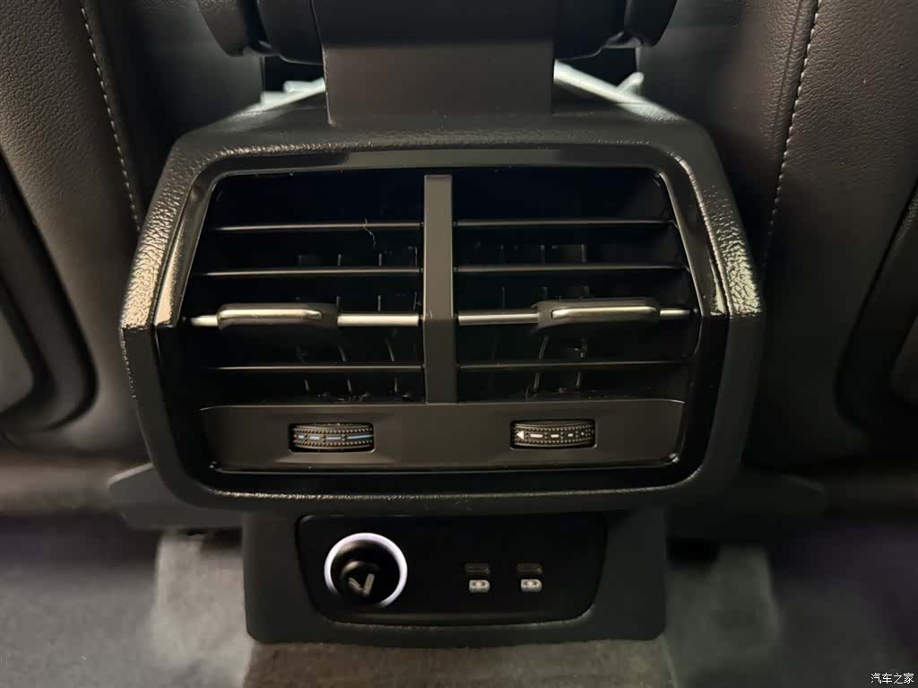 Audi Q3, 2022 19