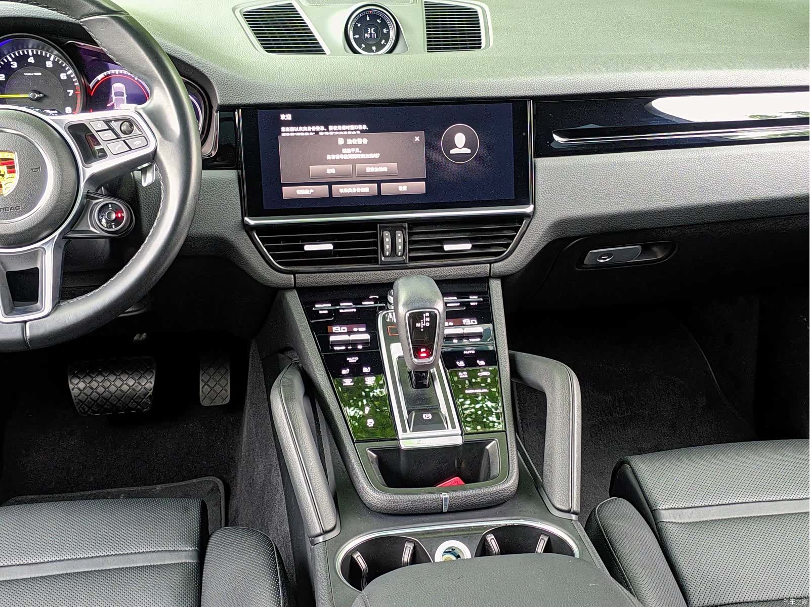 Porsche Cayenne, 2023 4