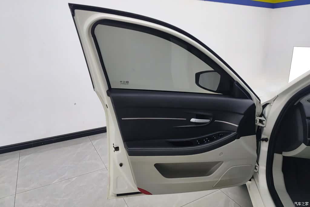 BAIC D50, 2016 7