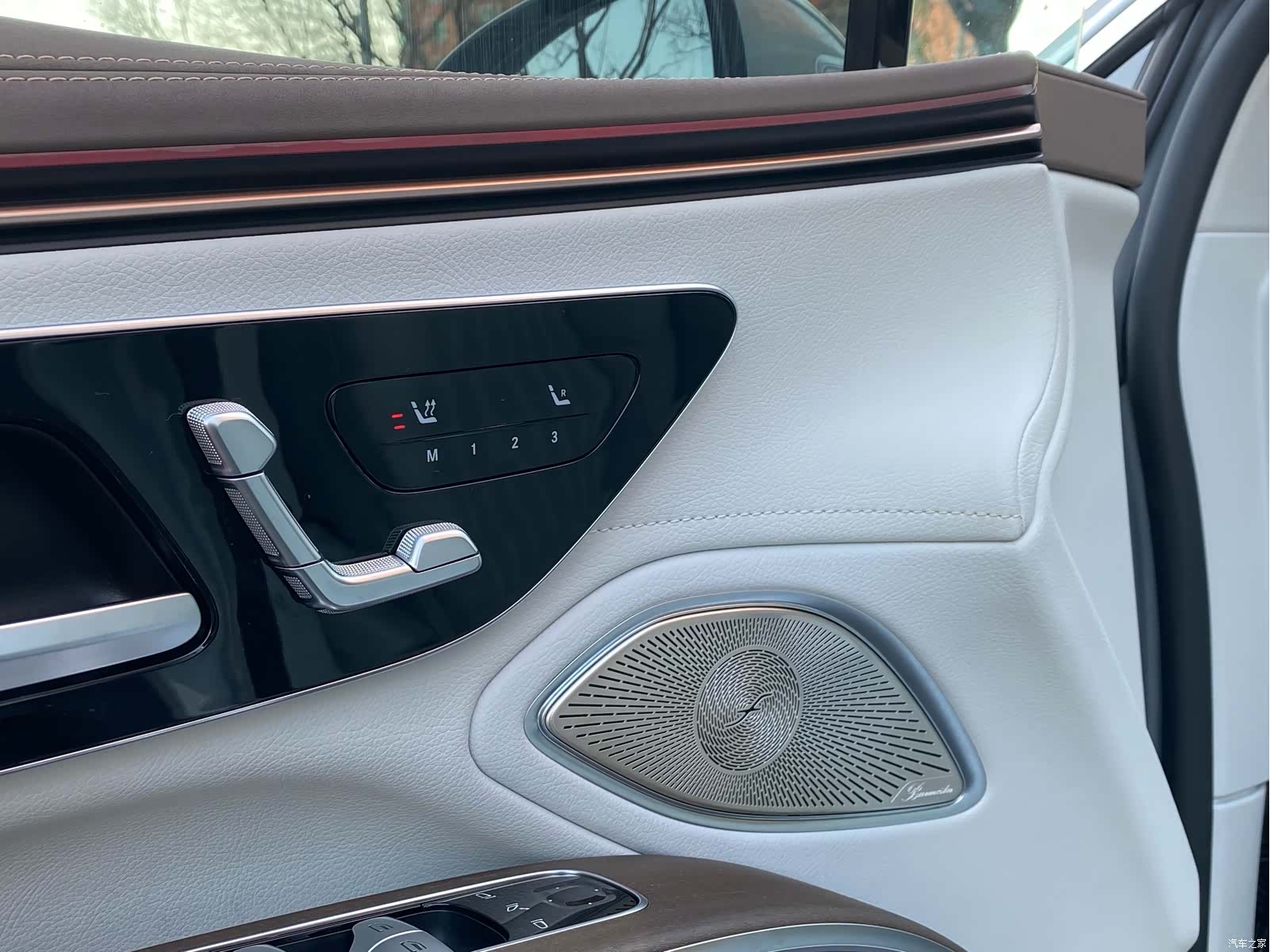 Mercedes-Benz EQS, 2024 10