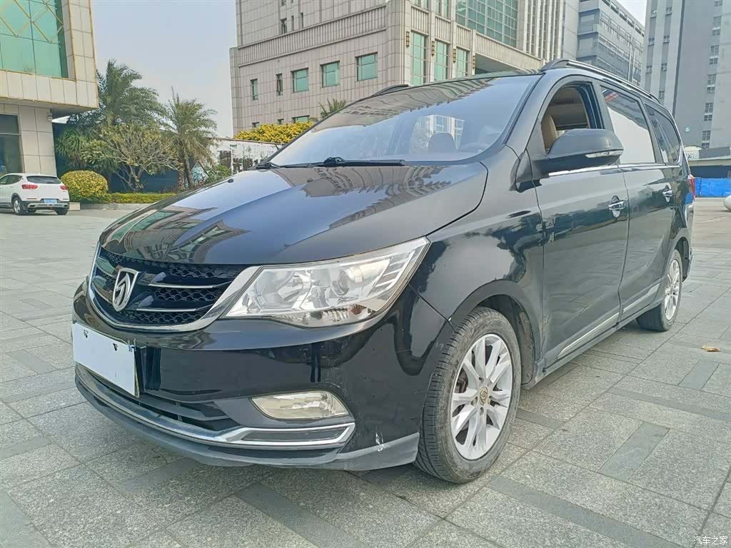 Wuling 730, 2016 1