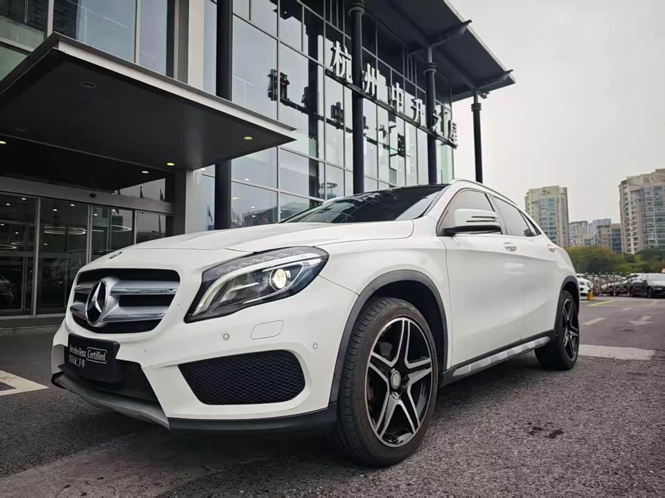 Mercedes-Benz GLA
