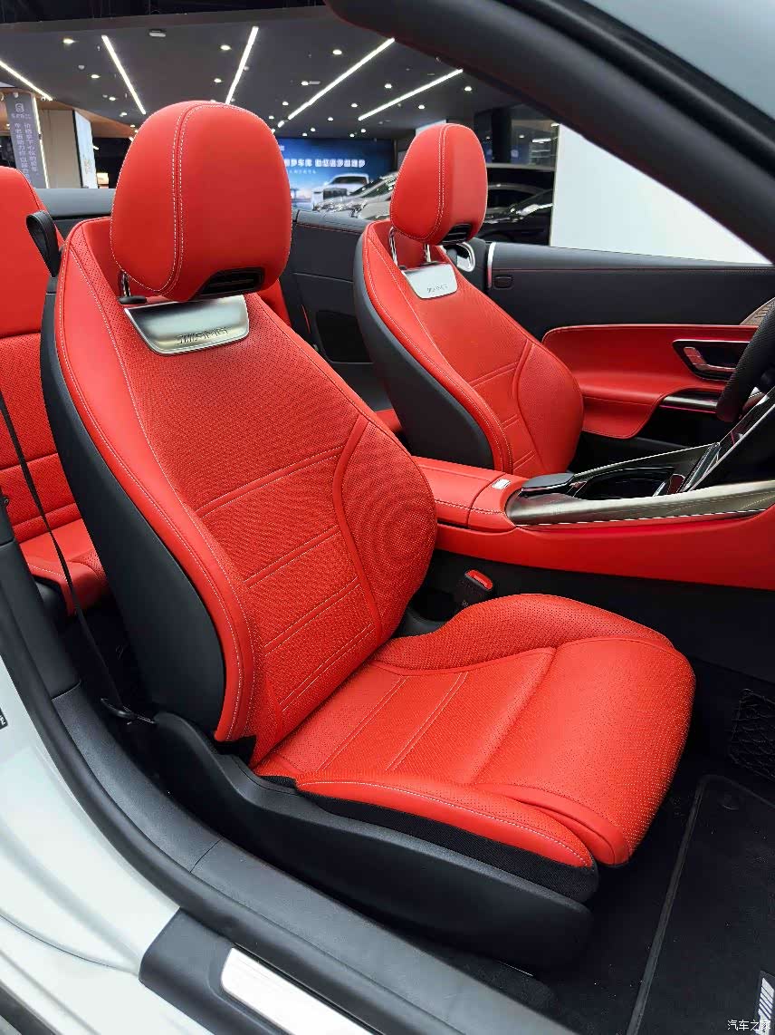 Mercedes-Benz SL, 2025 12