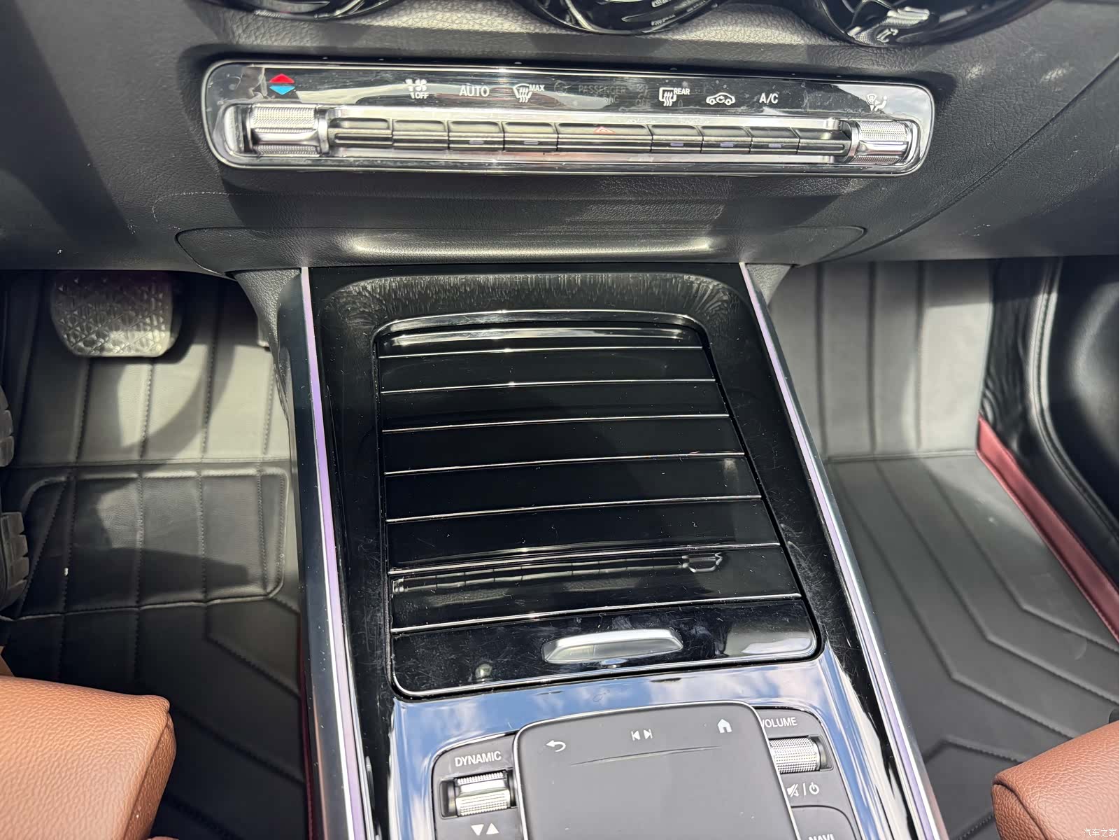 Mercedes-Benz GLB, 2022 12