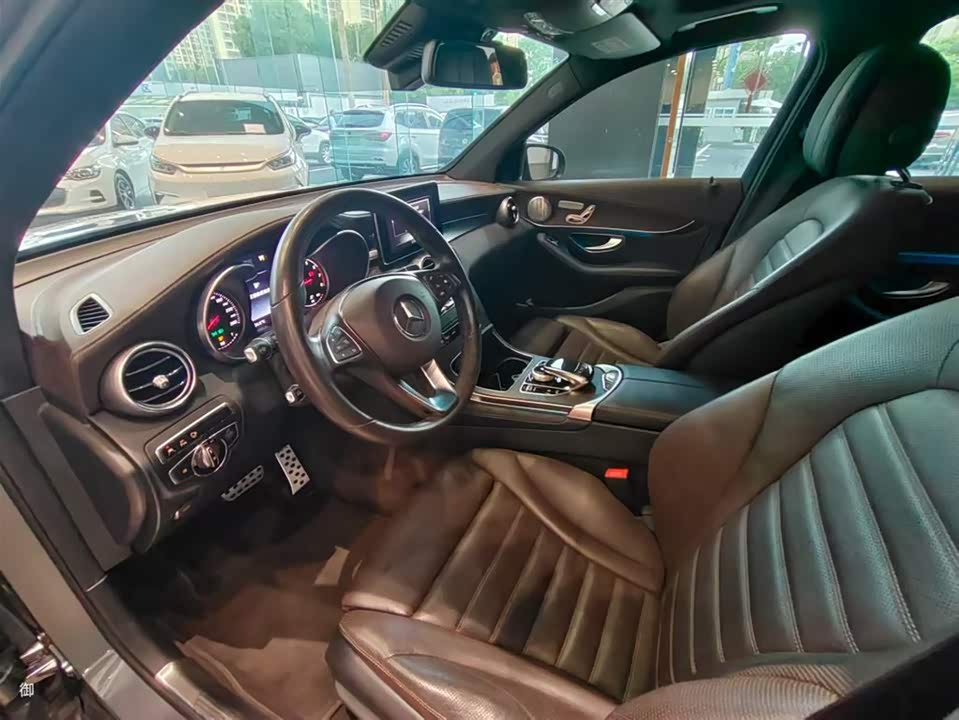 Mercedes-Benz GLC Mercedes-Benz GLC