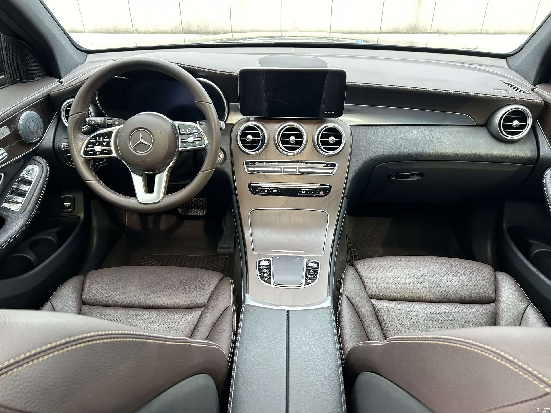 Mercedes-Benz GLC, 2019 11