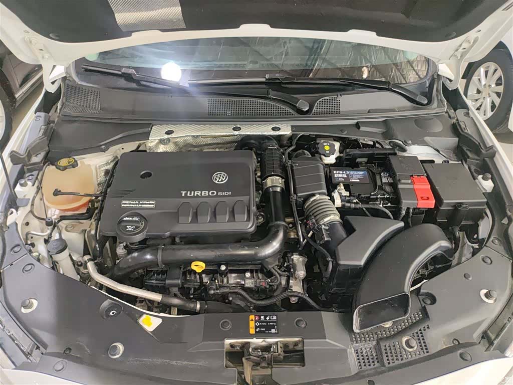 Buick Verano, 2022 16