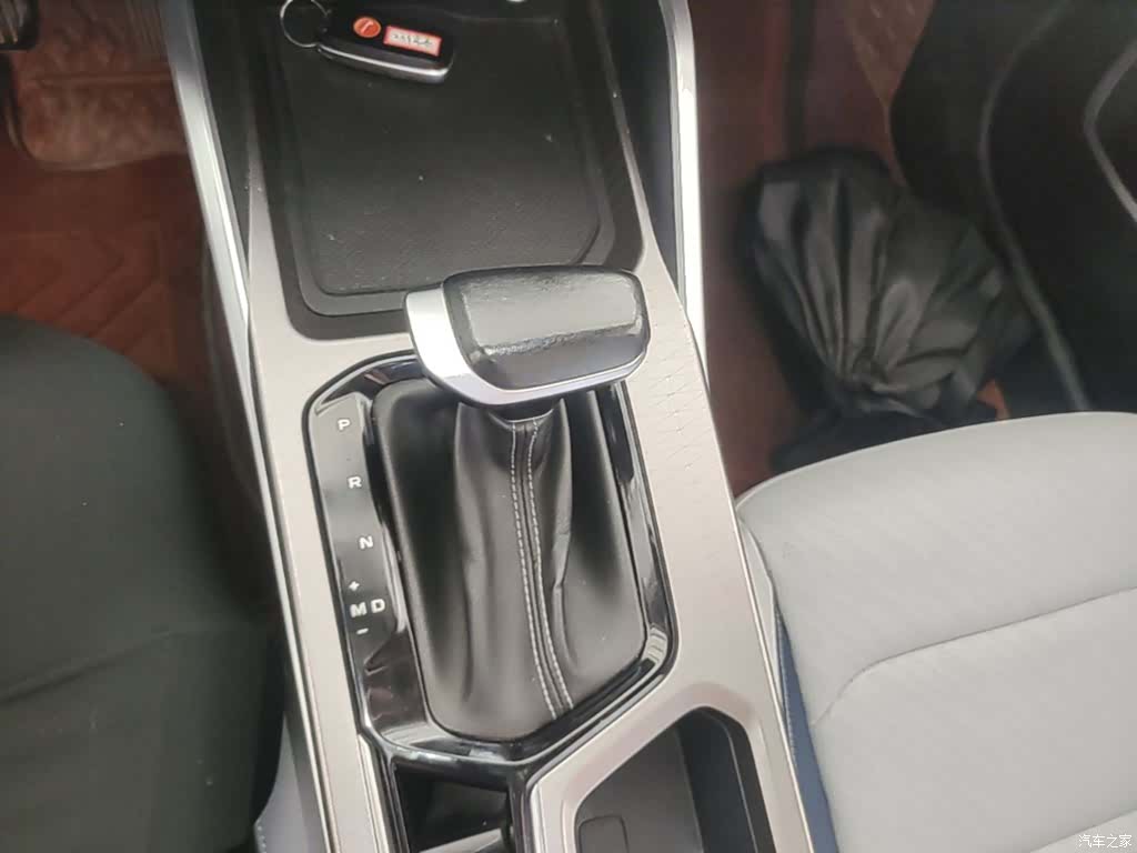 Geely Emgrand, 2023 10
