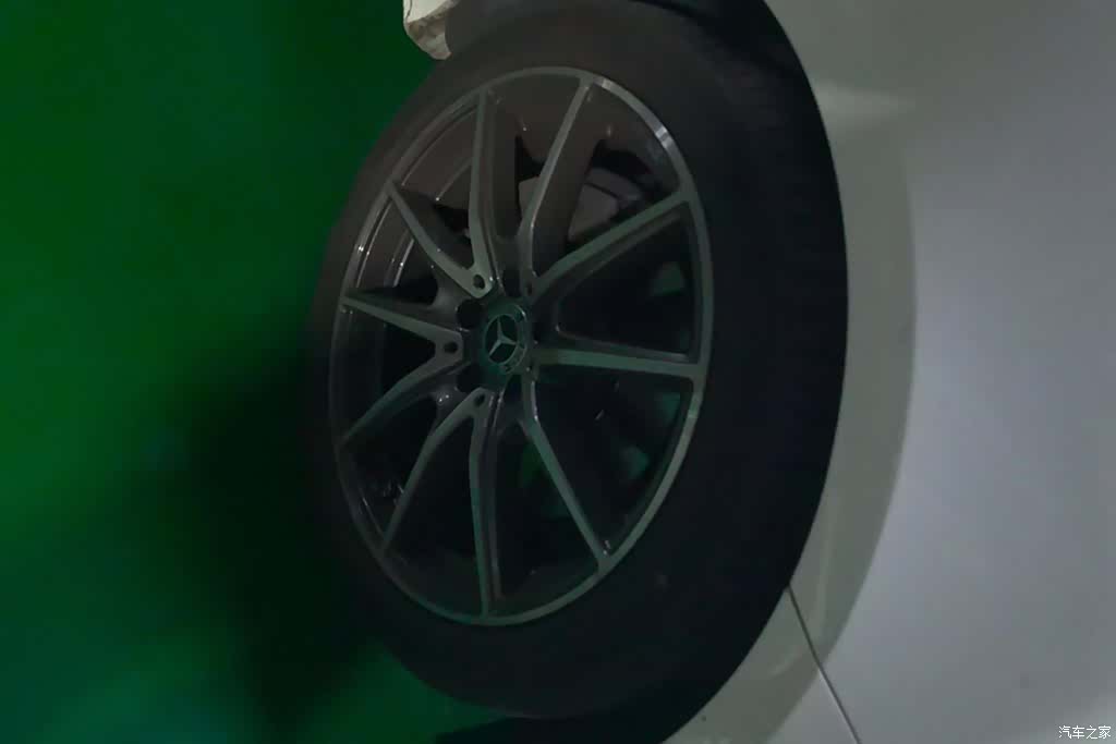 Mercedes-Benz E-Class, 2024 6