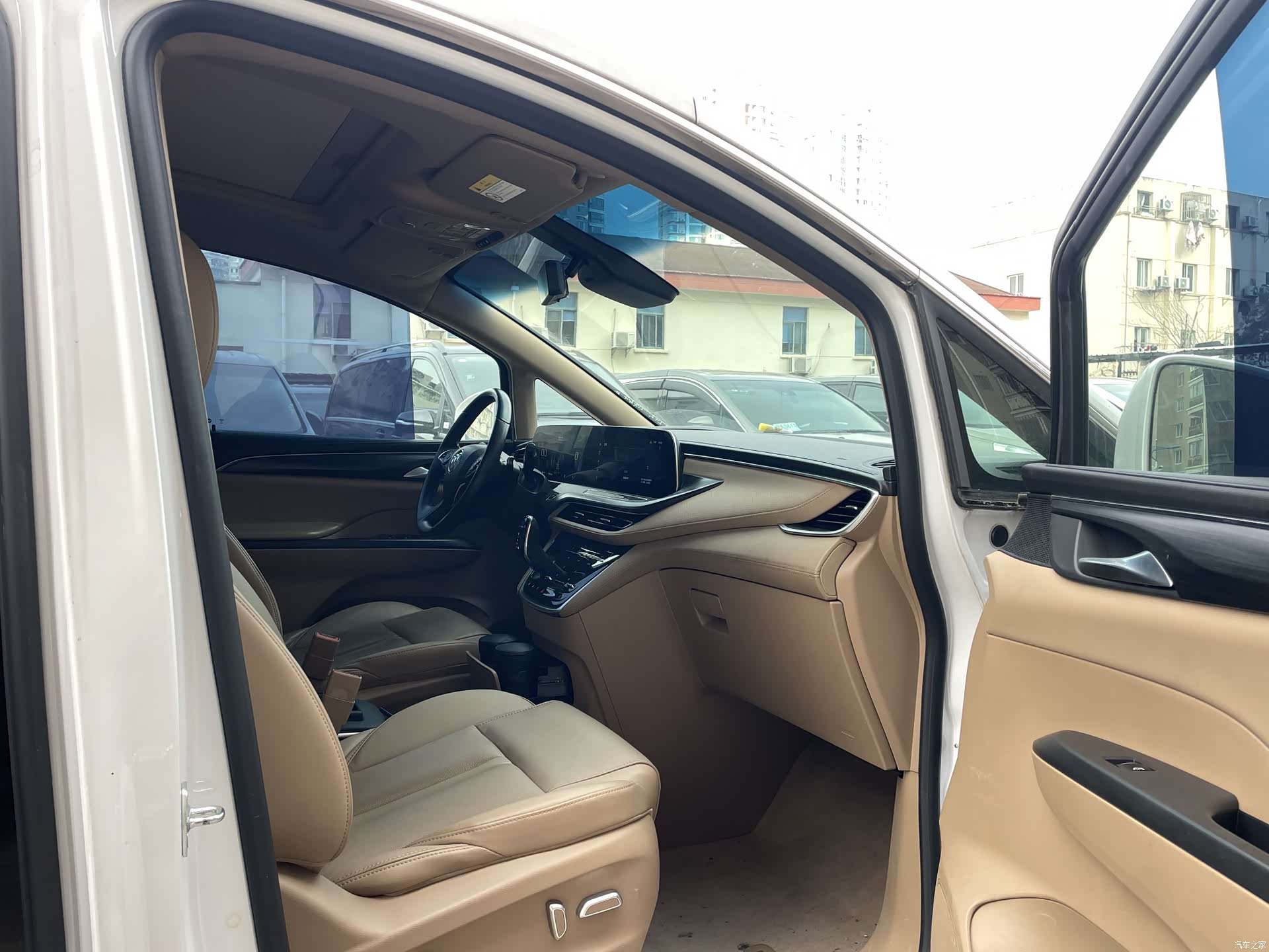 Buick GL8, 2020 7