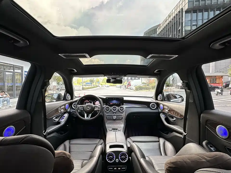 Mercedes-Benz GLC Mercedes-Benz GLC