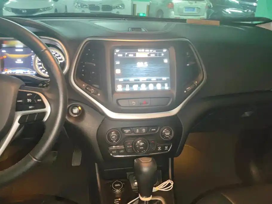Jeep Free light