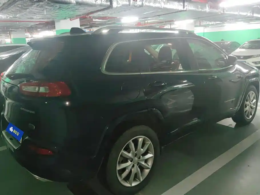 Jeep Free light