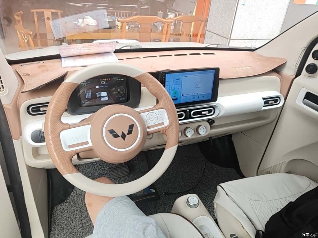 Wuling MINIEV, 2025 10