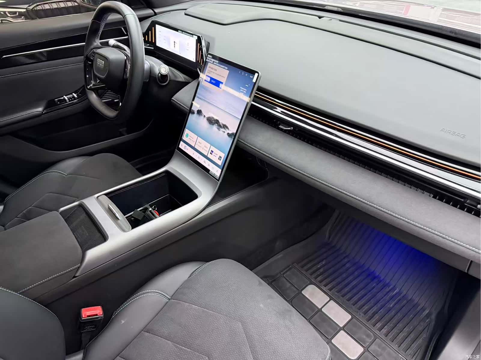 Geely Galaxy L6, 2024 10