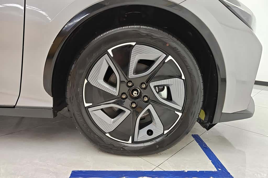Toyota bZ3, 2026 6